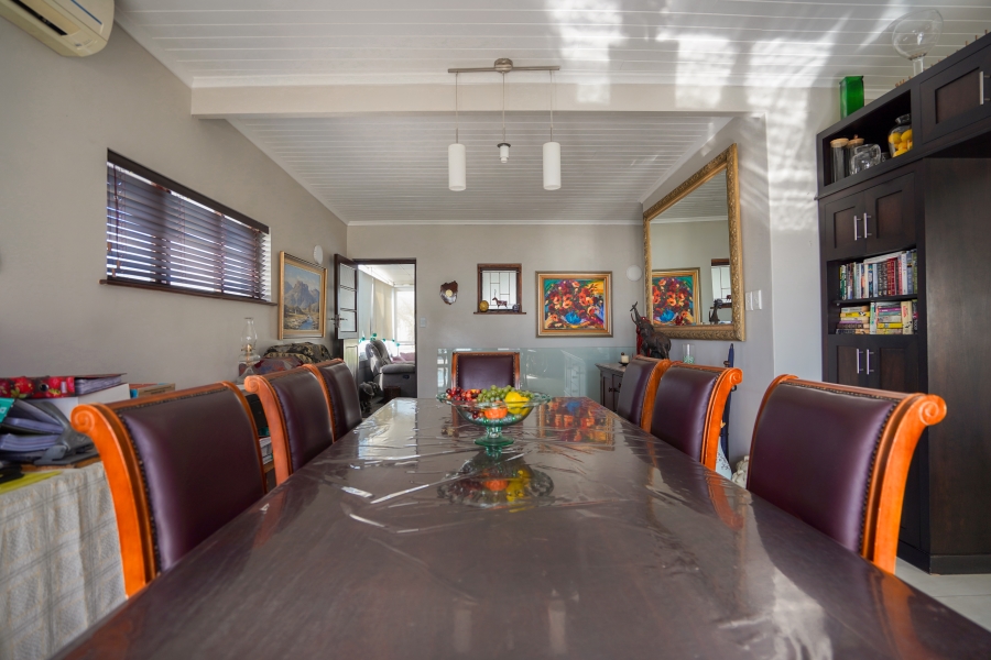 8 Bedroom Property for Sale in Melkbosstrand Central Western Cape